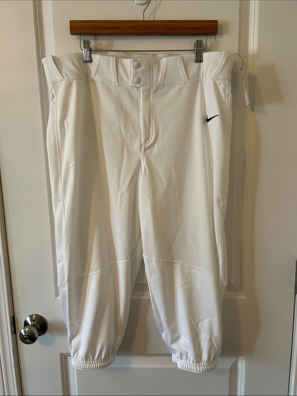 Nike White Men’s Athletic Baseball Joggers